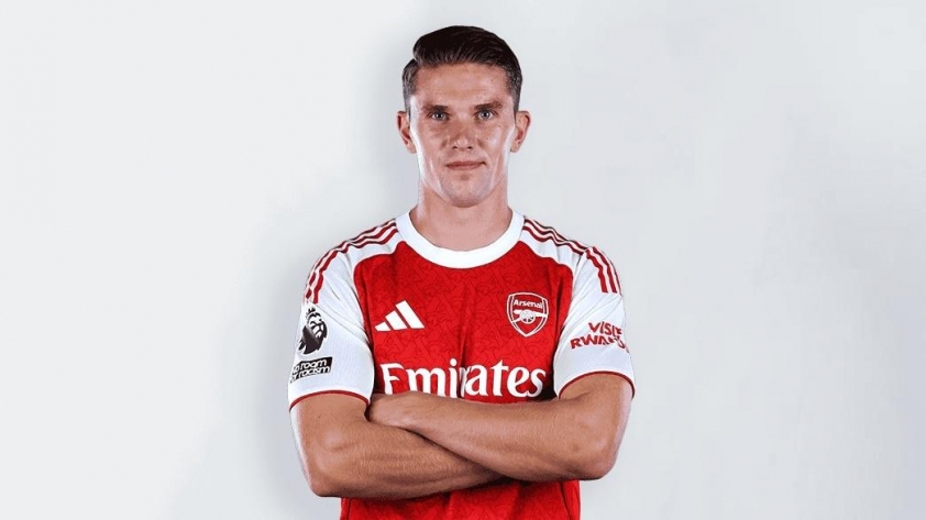 Ngôi sao đình đám Arsenal tự nguyện khoác Barca 886631