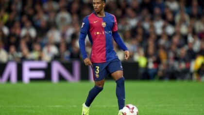 MU sáng cửa chiêu mộ sao Barca, Arsenal chờ Alvarez gật đầu