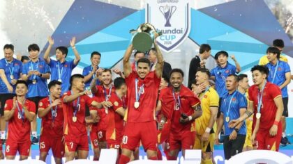 ĐT Việt Nam: Vinh quang AFF Cup chưa trọn, thử thách mới đã đến