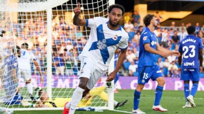 Aubameyang “lão tướng” phá kỷ lục La Liga
