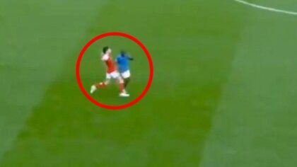 Pha thoát thẻ đỏ của Declan Rice khiến Ngoại hạng Anh dậy sóng vì VAR